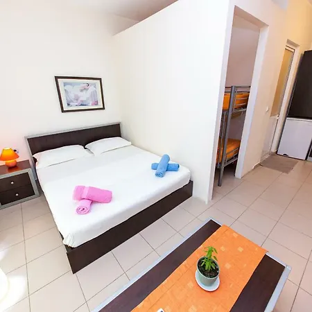 Hotel Intea Hotel Golem (Tirana)