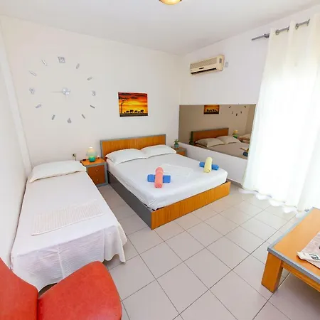 Hotel Intea Hotel Golem (Tirana)